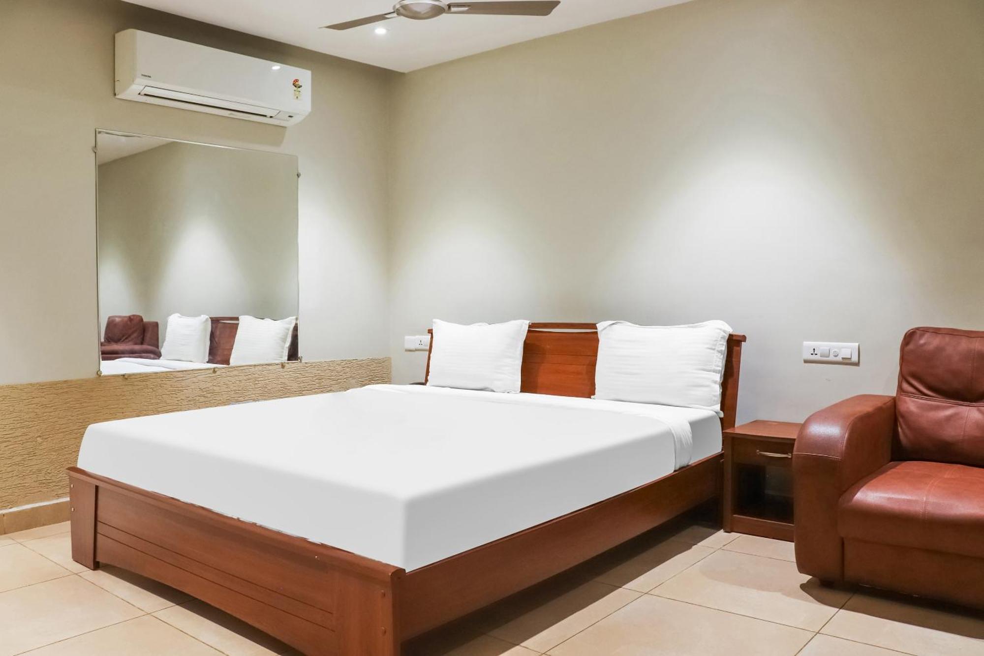 Collection O Kk Trends Hotel วิเจยาวารา ภายนอก รูปภาพ